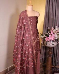 BBMwari2_0007_VOWM1728