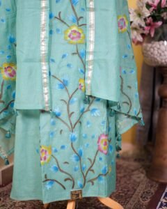 HandpAint_0009_VOWM2381