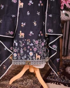 EmbFloralAnimal_0002_VOWM1832