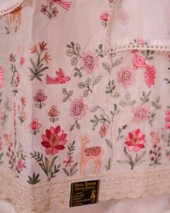 EmbFloralAnimal_0006_VOWM1825