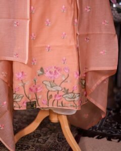 FloralEmbMal_0013_VOWM2009