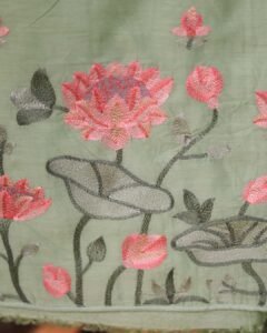 FloralEmbMal_0018_VOWM2001