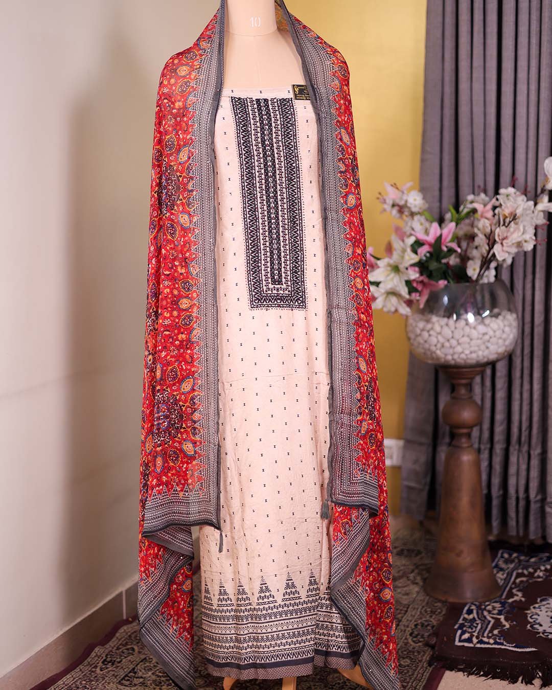 Second image of Beige Muslin Suit with Triangle Bootis & Beaded Neckline