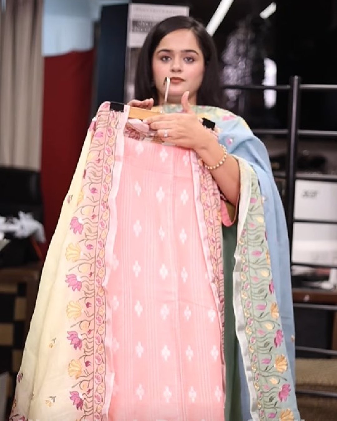 Pure Linen Embroidered Suit Set with Ombré Floral Dupatta – NSL-214